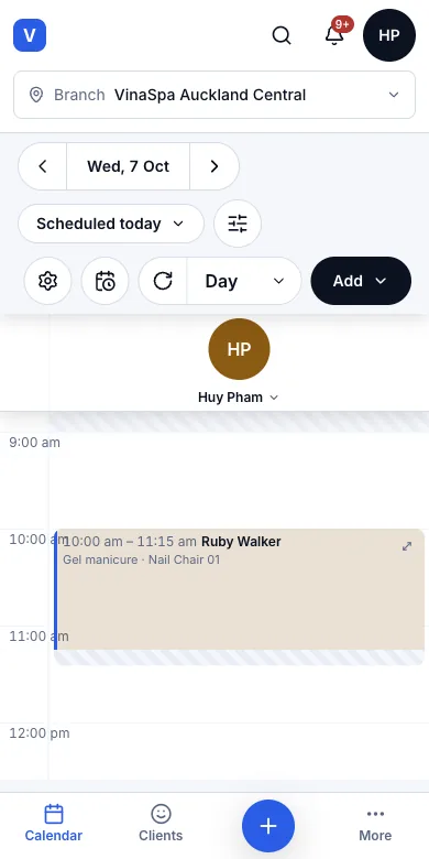 Therapists get their own login and see their own diary — Huy Pham's own diary (therapist login, second test salon) — Phone